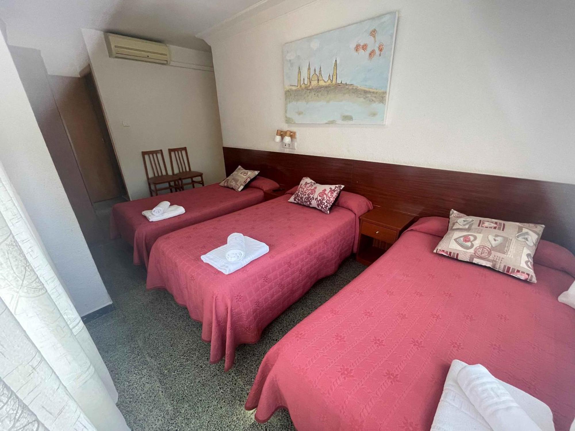 Hostal Cumbre Zaragoza Ngoại thất bức ảnh