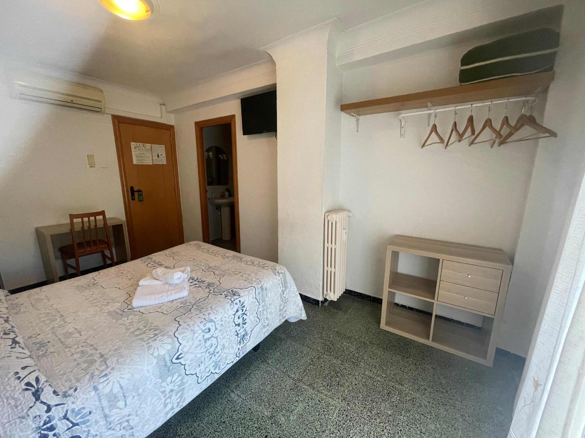 Hostal Cumbre Zaragoza Ngoại thất bức ảnh