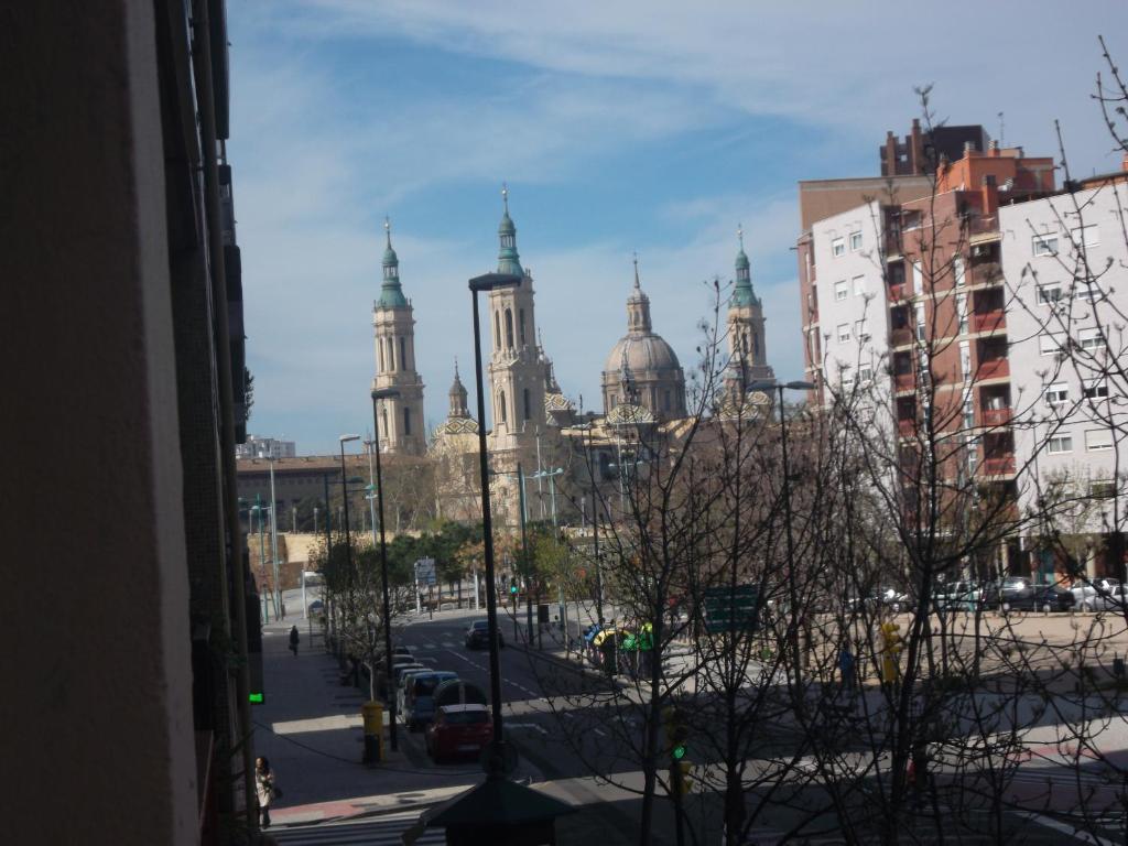 Hostal Cumbre Zaragoza Ngoại thất bức ảnh